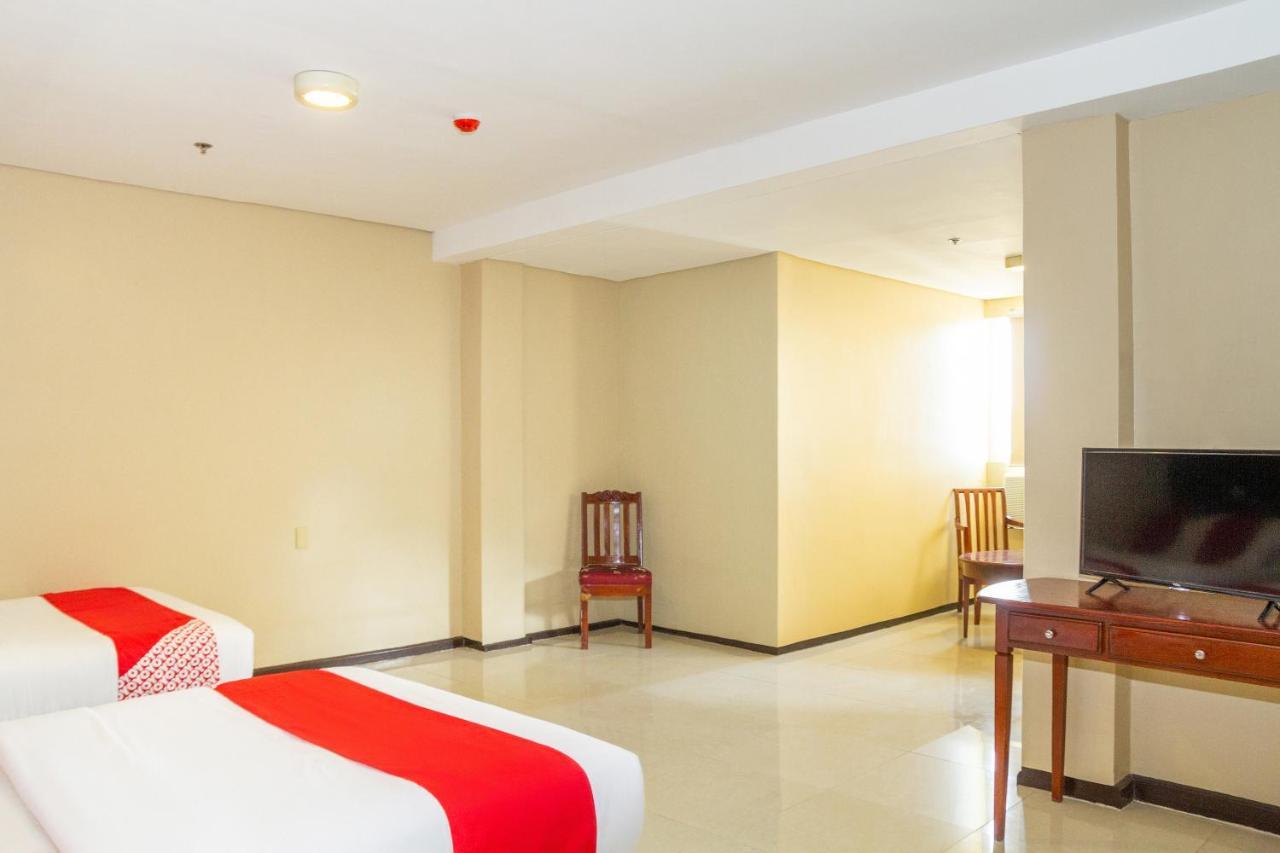 Oyo 133 Jazzy James Country Hotel 2 Davao Ngoại thất bức ảnh