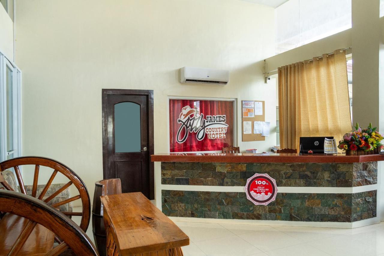 Oyo 133 Jazzy James Country Hotel 2 Davao Ngoại thất bức ảnh