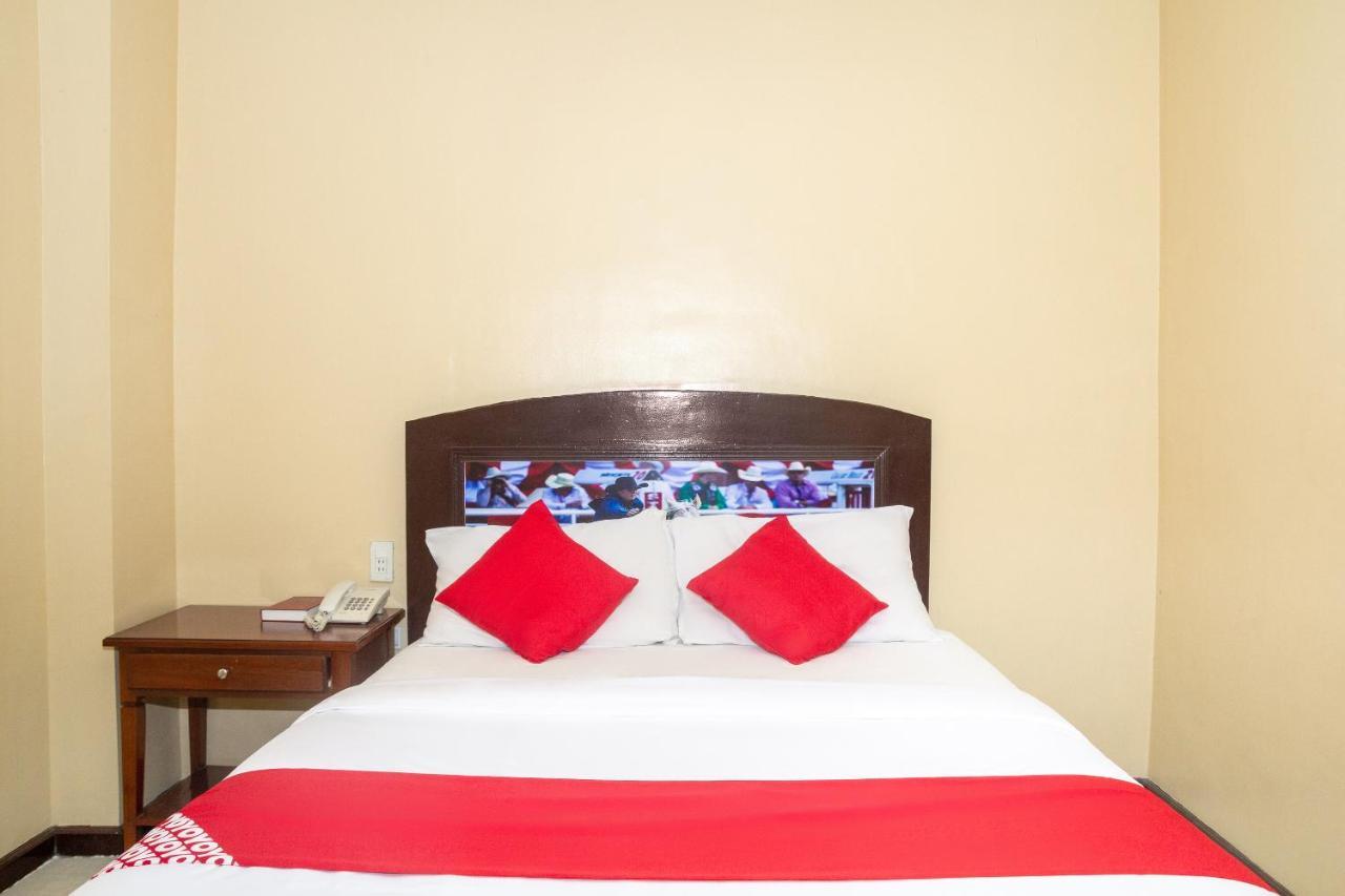 Oyo 133 Jazzy James Country Hotel 2 Davao Ngoại thất bức ảnh